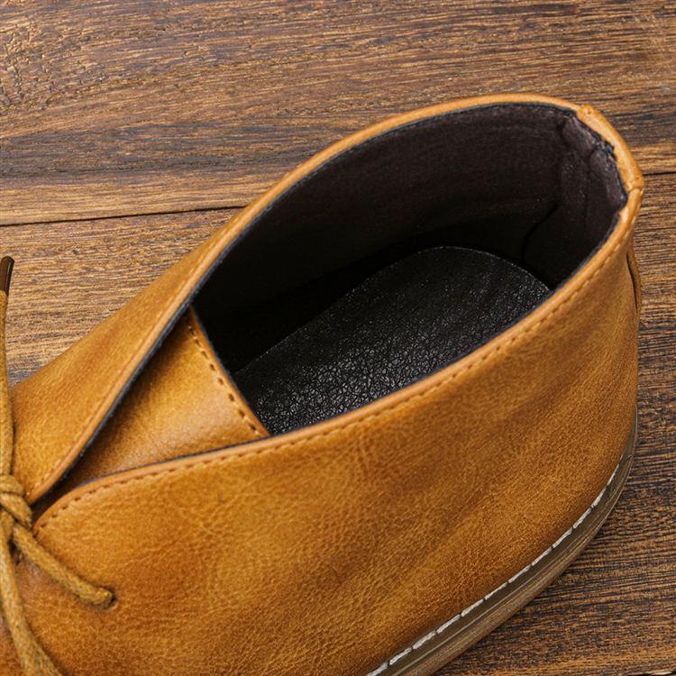 Milton Leather Chukka Boots