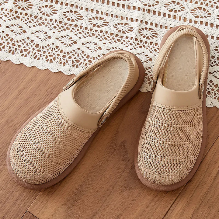 Cloudra Mesh Clogs